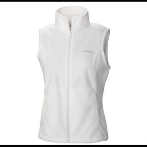 Columbia vest white Cream colored size M side zipper pockets and zipper front